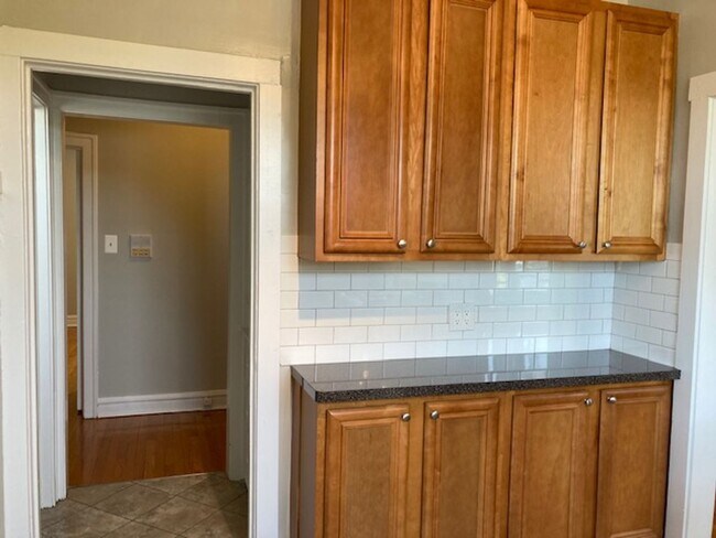 Building Photo - One Bedroom/One Bath in Historic Building ...