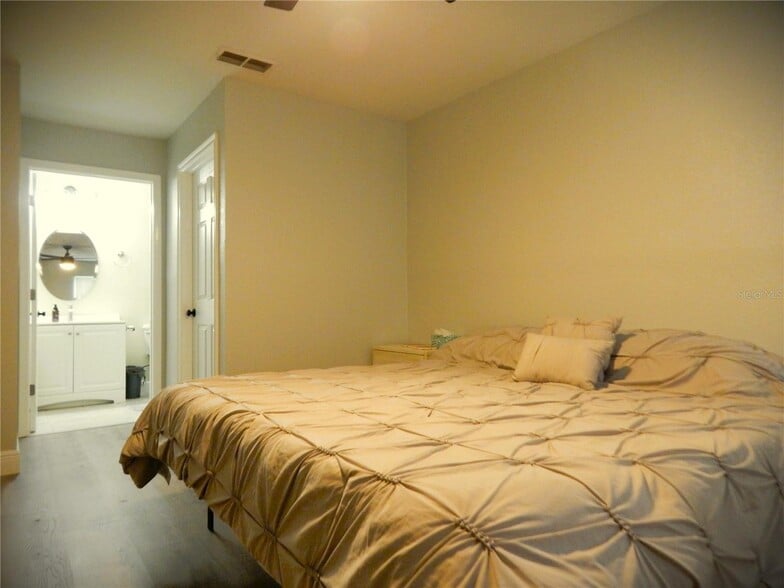 Building Photo - 4850 51st St W