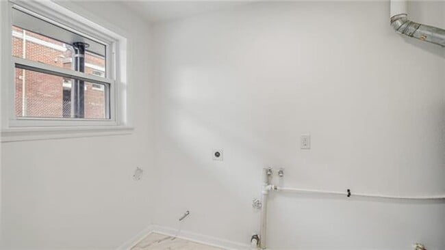 Building Photo - fdc6608