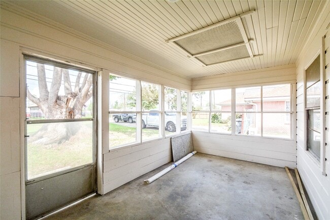 Building Photo - 4708 Los Angeles St