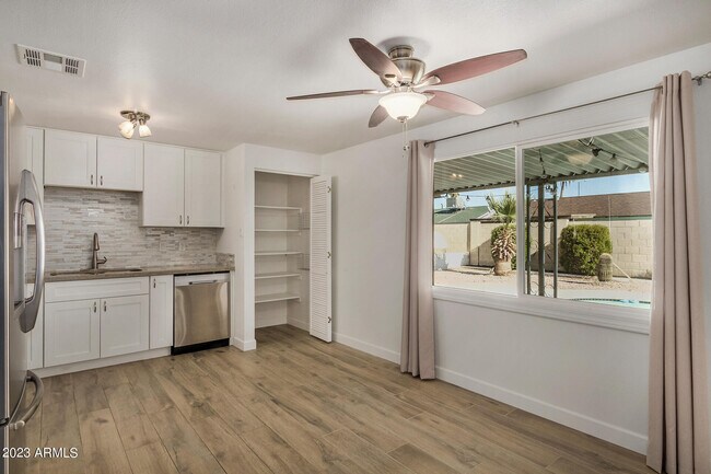 Building Photo - 14435 N 36th St