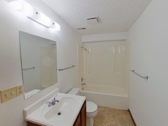 Building Photo - 3239 S Illinois St