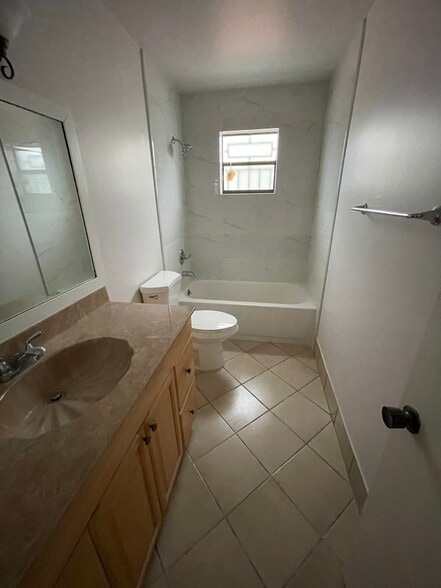 Building Photo - 2435 SW 109th Ct