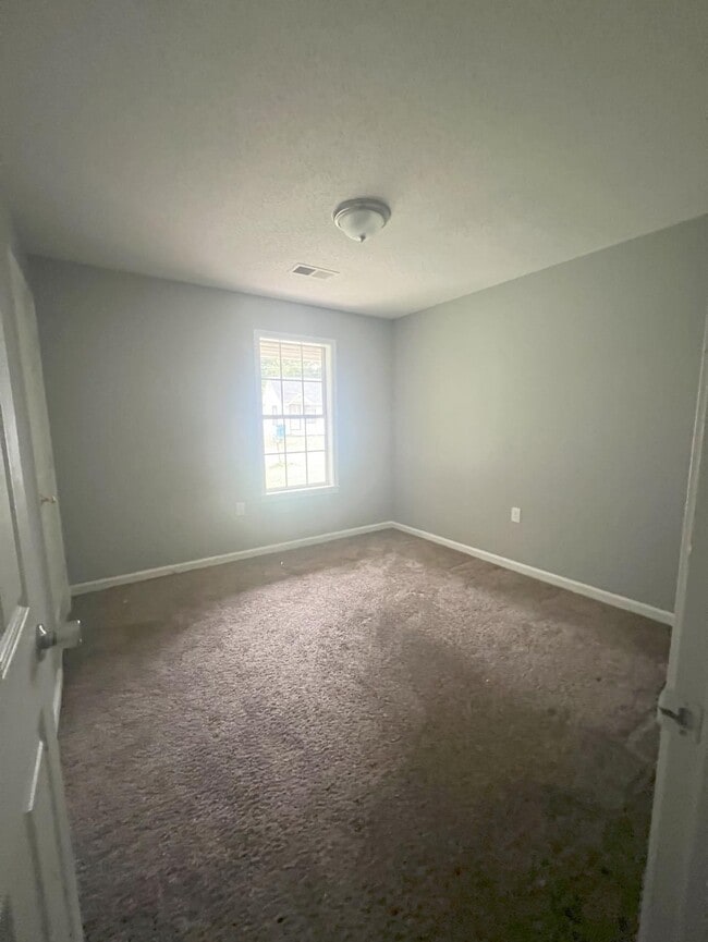 Building Photo - 409 Peete St