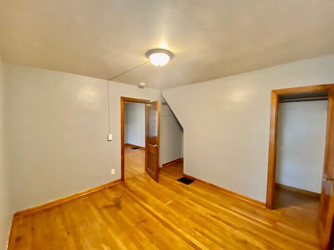 Building Photo - 717 5th Street