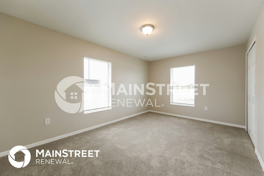 Building Photo - 2708 27th St SW