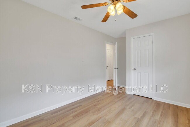 Building Photo - 208 Tech Dr