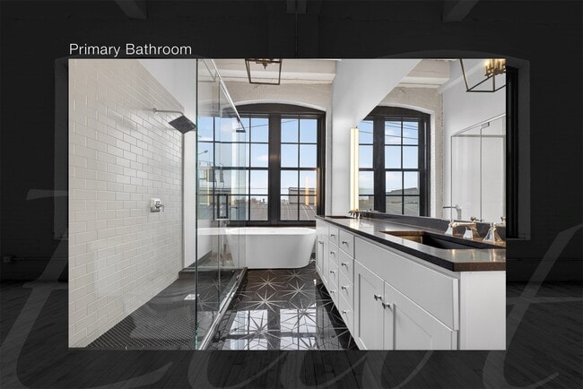 Building Photo - 2647 Locust St