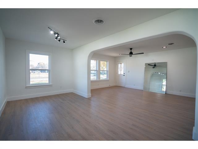 Building Photo - 1017 Tosch Ln