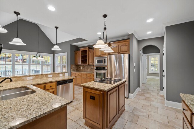 Building Photo - 137 Northington Woods Dr