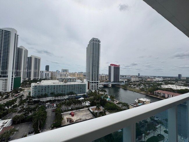 Building Photo - 3800 S Ocean Dr
