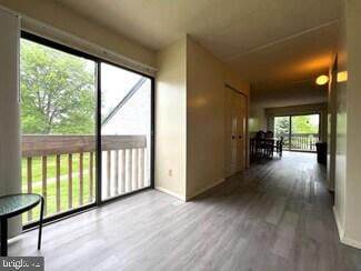 Building Photo - 800 Stratford Dr
