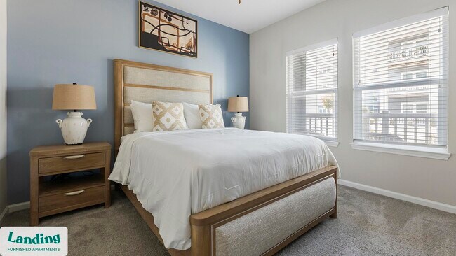 Building Photo - 915 Brentmoor Dr