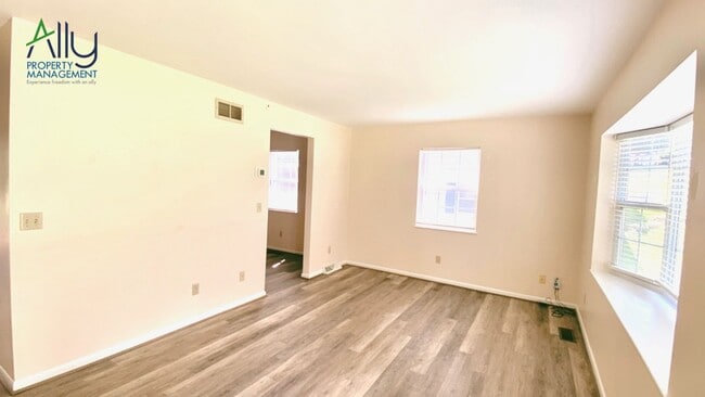 Building Photo - 506 Moseley Dr