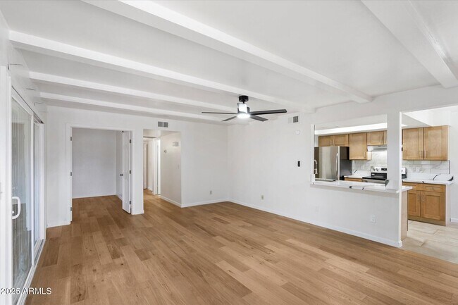 Building Photo - 5520 N 77th Pl