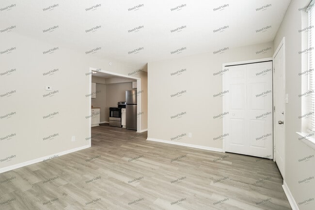 Building Photo - 4906 Refugee Rd