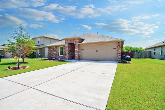 Building Photo - Charming 3BR/2BA Contemporary Home with Lu...