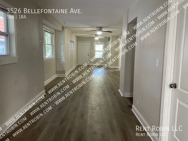 Building Photo - RENT SPECIAL! RECENTLY UPDATED!