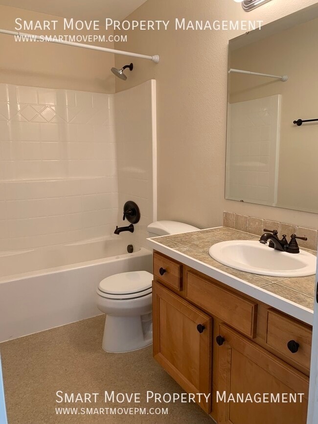 Building Photo - 4184 E Granger Dr
