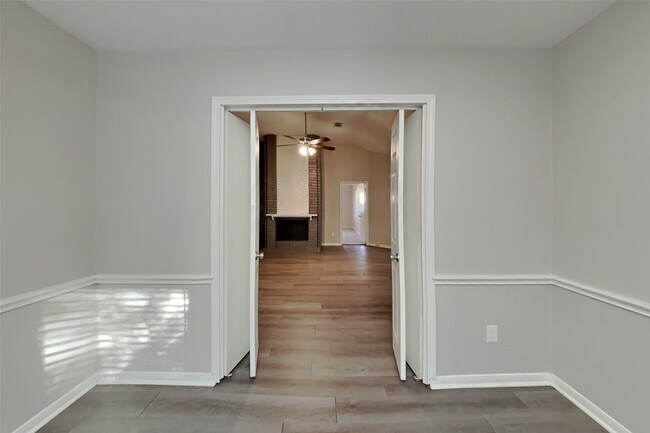 Building Photo - 22303 Mosswillow Ln