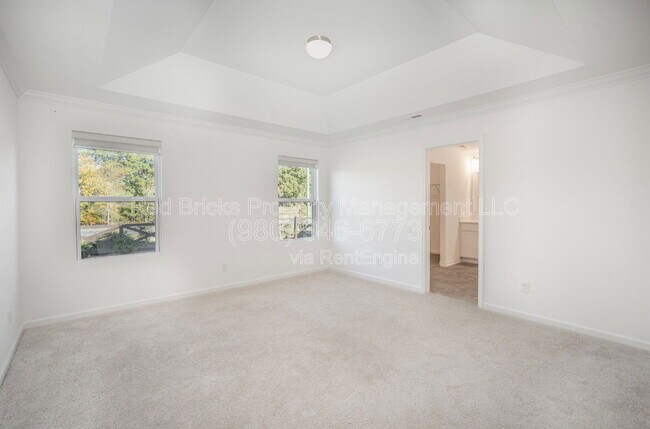 Building Photo - 15223 Scoter St