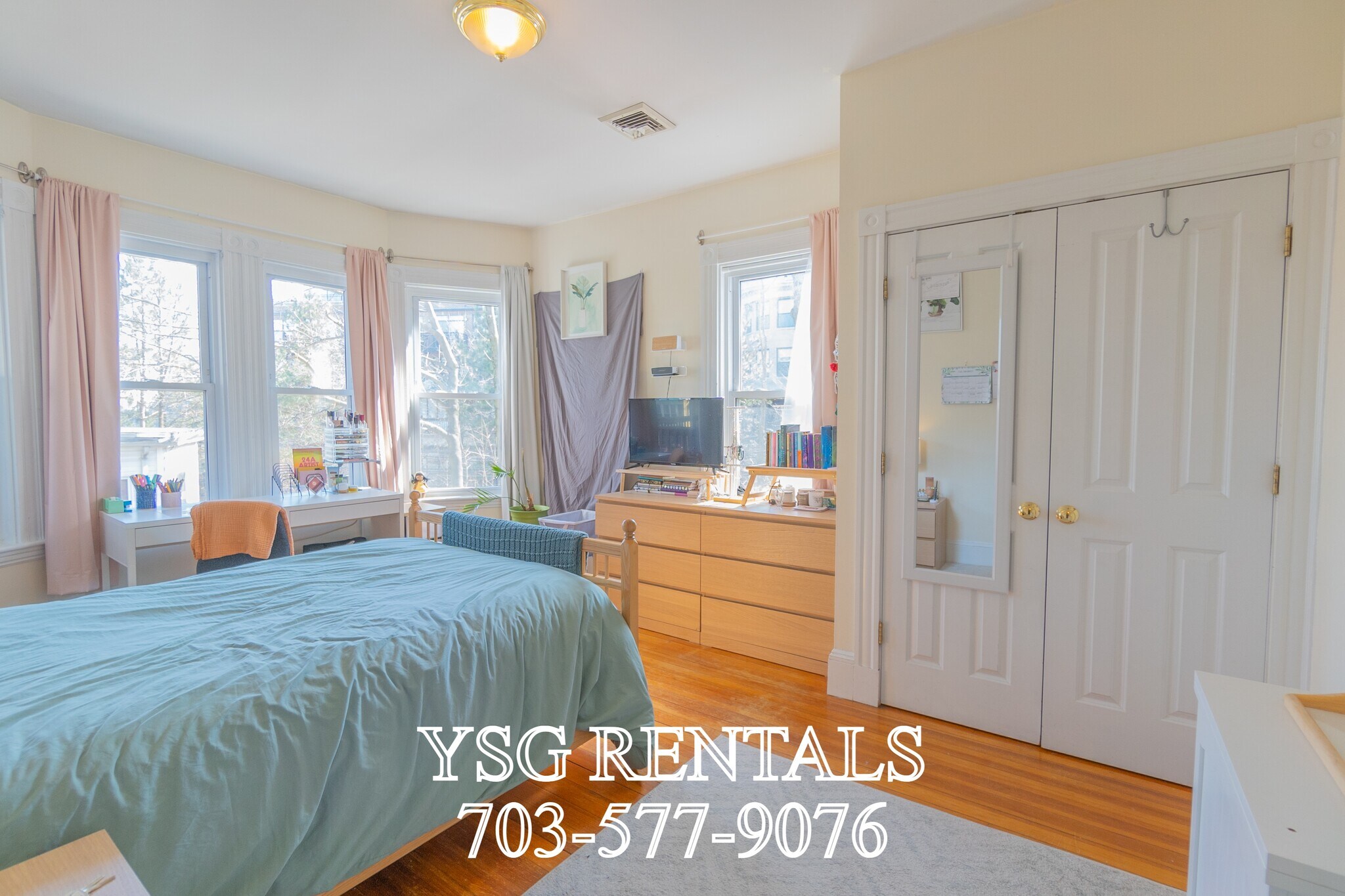 Building Photo - 102 Cypress St