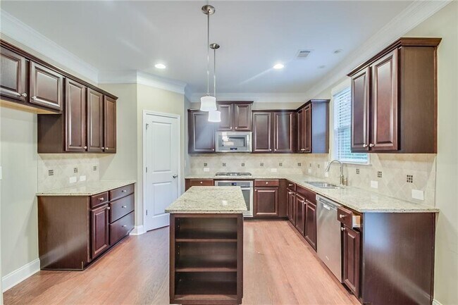 Building Photo - 3745 Jardine Ln