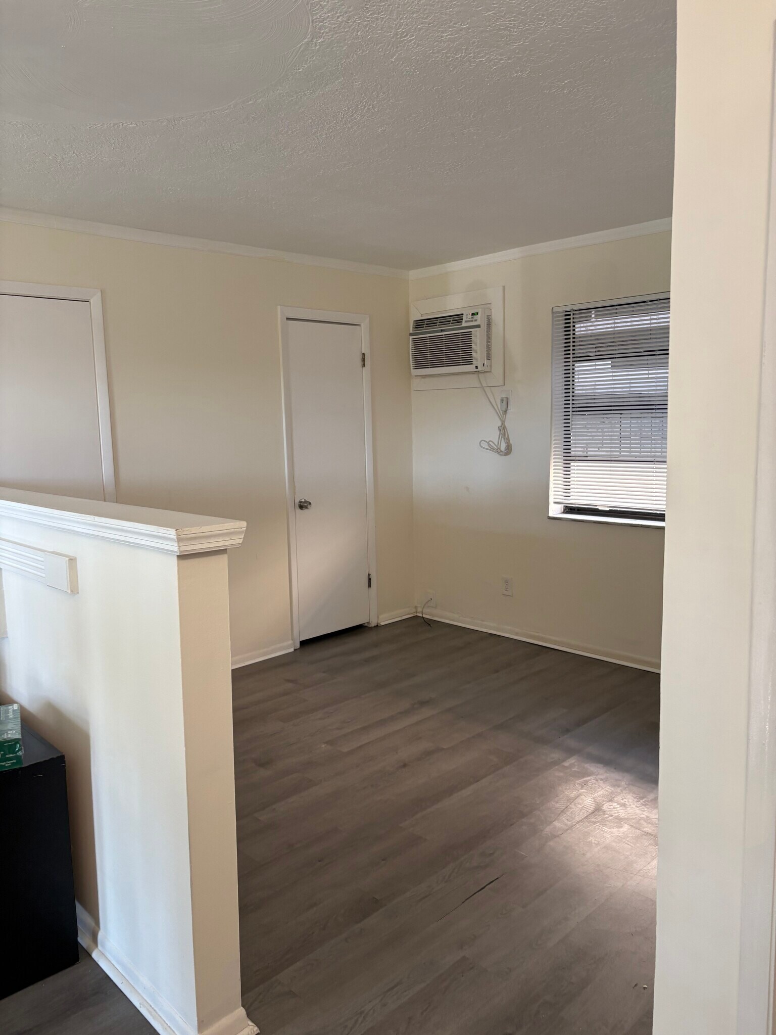 Building Photo - 1081 SE Monterey Rd