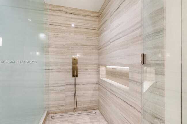 Building Photo - 18975 Collins Ave