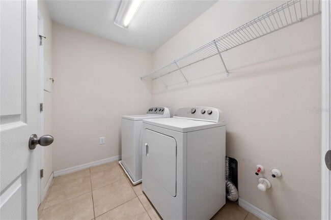 Building Photo - 3508 Brighton Park Cir