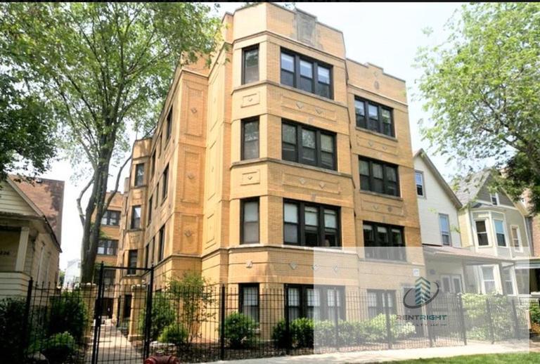 Building Photo - 2230 N Sawyer Ave