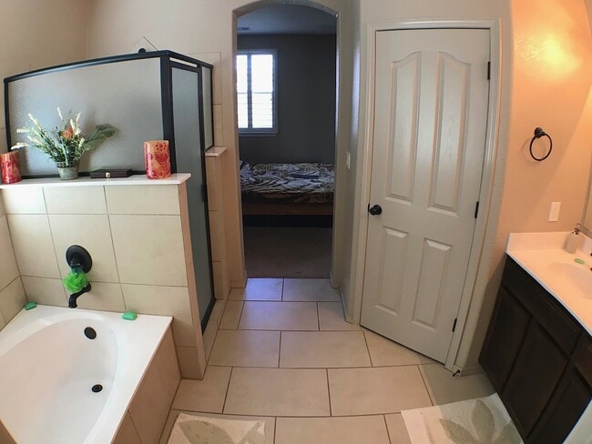 Building Photo - Sandstone Ranch Estates 4 Bed/2Bath with Refrig A/C