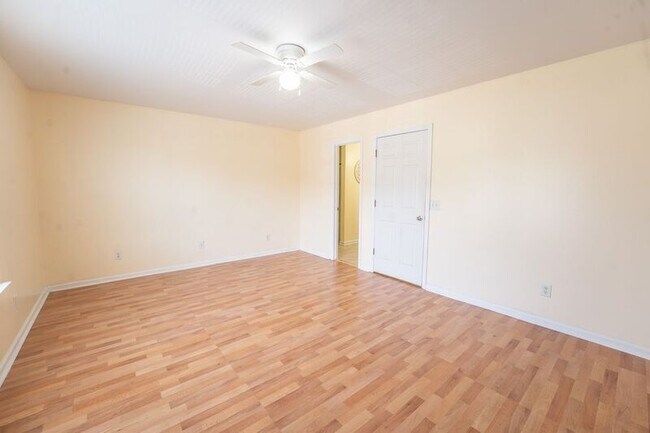 Building Photo - 7 Gimbal Cir