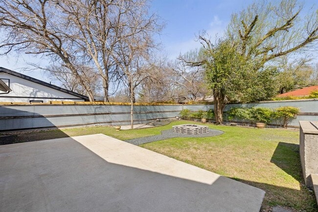 Building Photo - 3104 Candlelight Ct