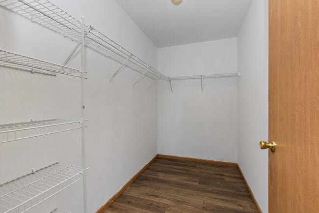 Building Photo - 124 Bertram Dr