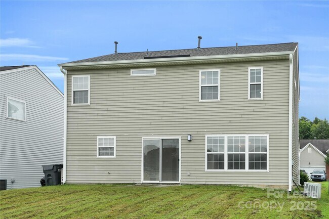 Building Photo - 12915 Deaton Hill Dr