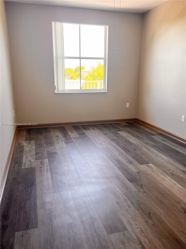 Building Photo - 2100 Greenview Shores Blvd