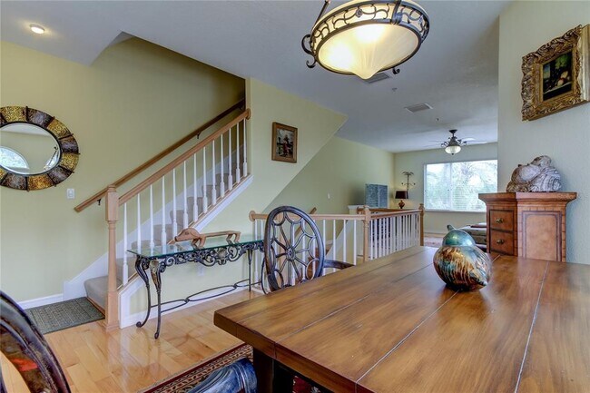 Building Photo - 1575 Pinellas Bayway S