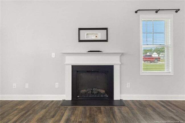 Building Photo - 153 Nairn St
