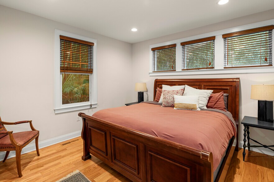 Secondary Bedroom W Smart TV - 279 E Chestnut St