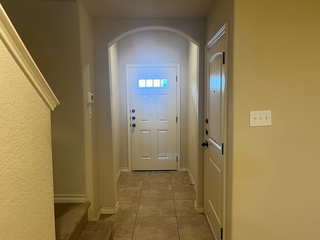 Building Photo - 13907 Annas Way #102, San Antonio, TX. 78233