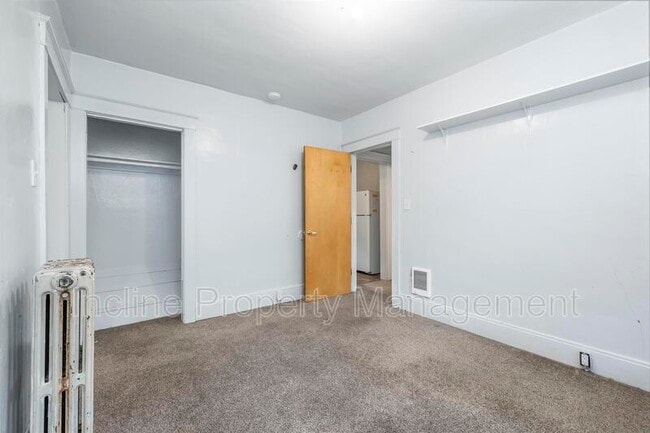 Building Photo - 457 E 100 S St