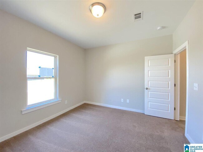 Building Photo - 332 Golden Eagles Cir