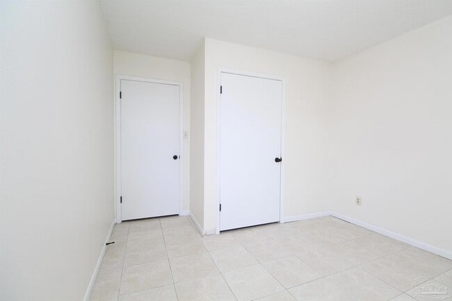 Building Photo - 4964 W Spencer Field Rd