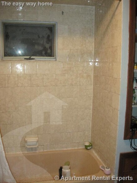 Building Photo - 5 Appleton St