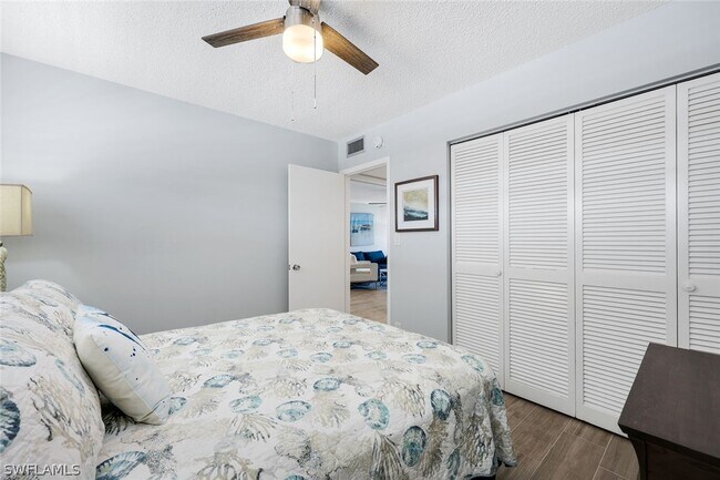 Building Photo - 668 Broad Ave S