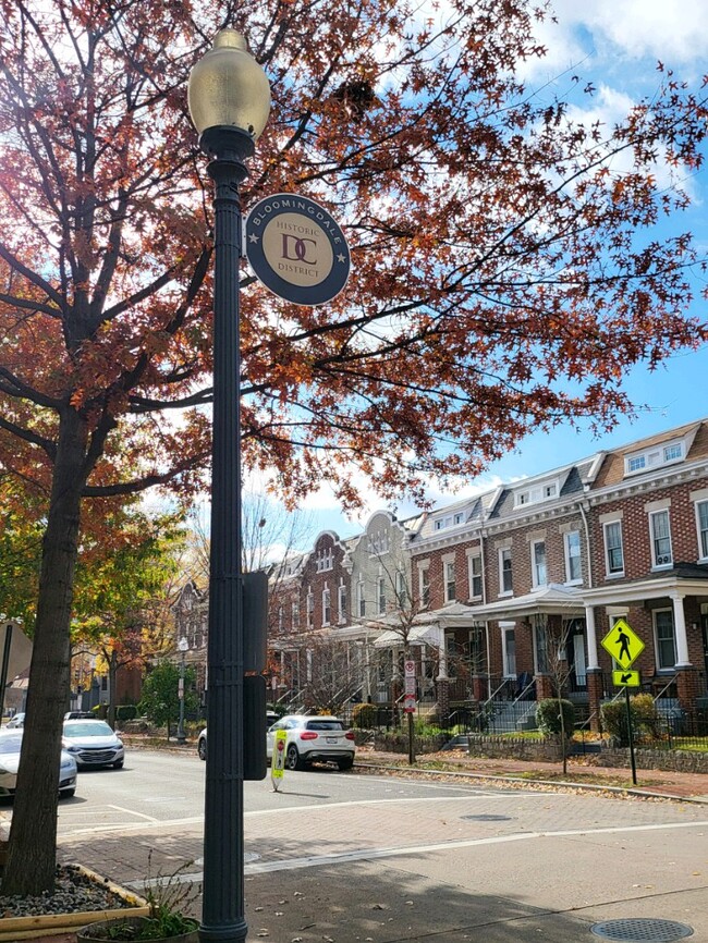 Neighborhood - 1909 2nd St NW