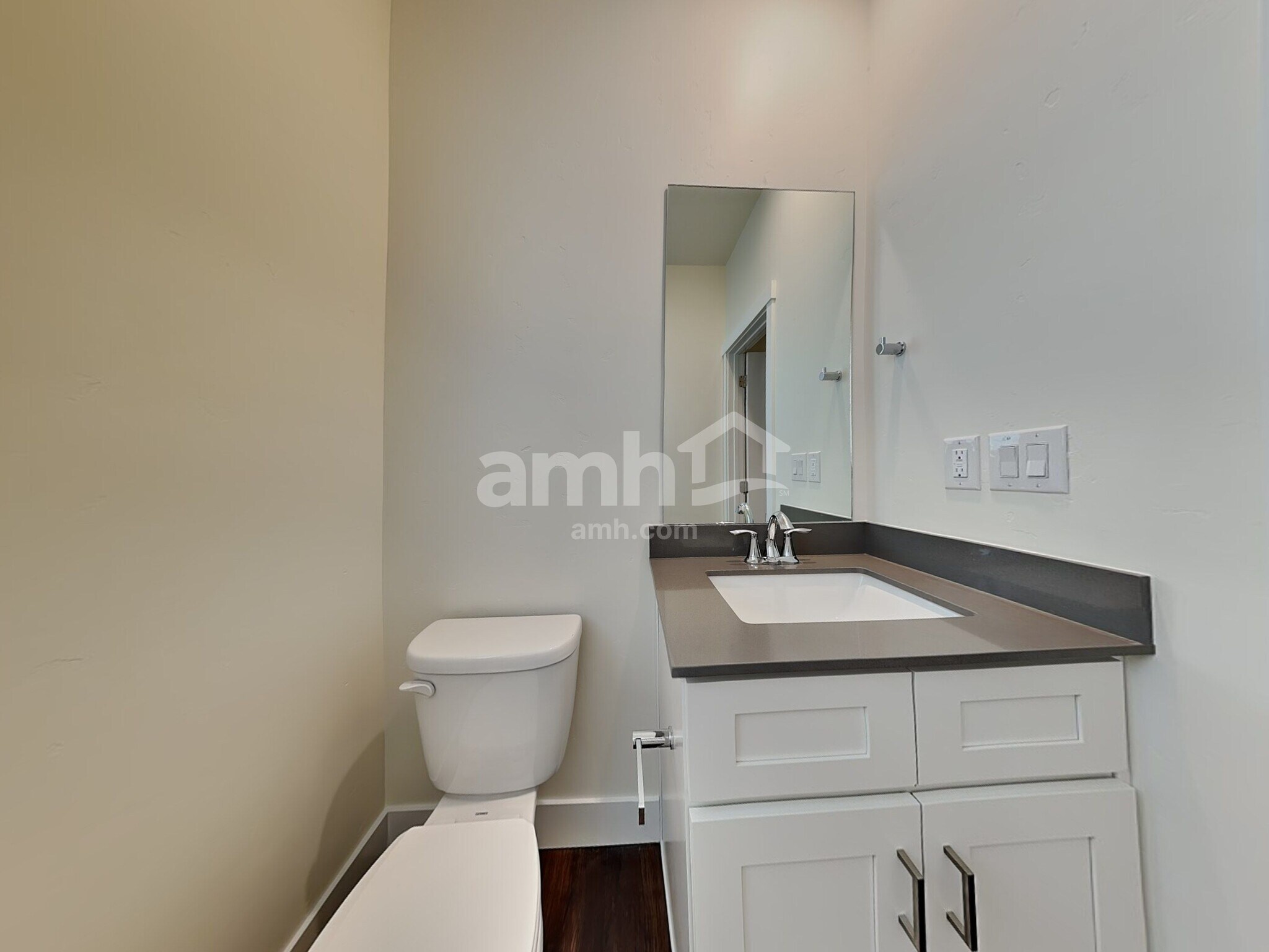 Building Photo - 11468 W Mesquite St