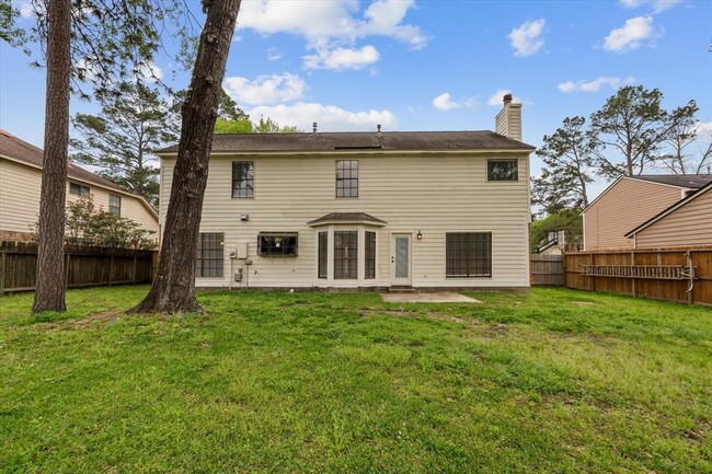 Building Photo - 3807 Forest Village Dr