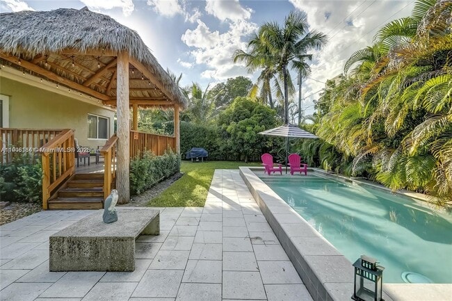 Building Photo - 1637 Cleveland St